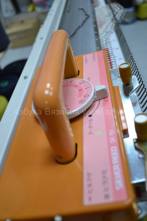 Однофонтурная вязальная машина Silver Reed SK 151, 3 класс